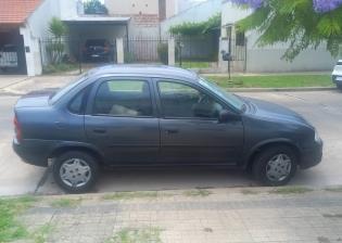 Vehículo con 5 imágenes